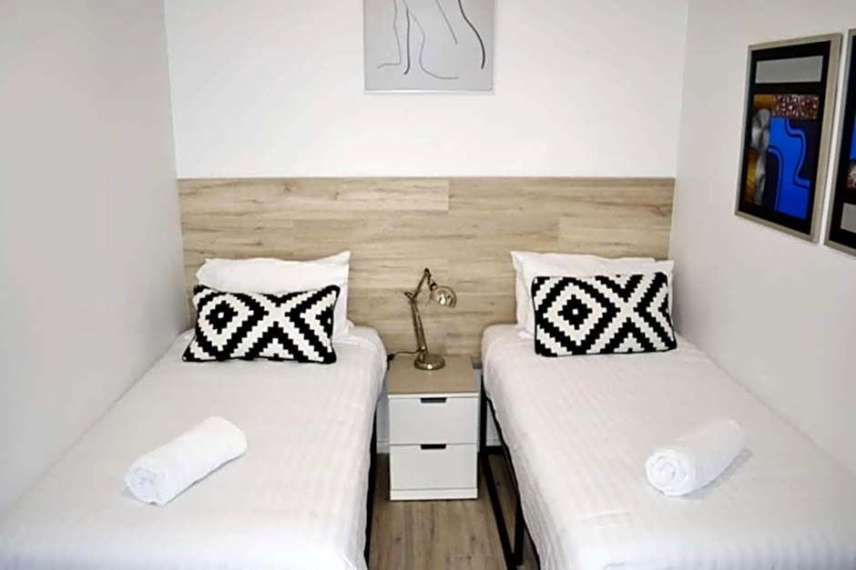 Coastal Oceanview 2Bedrm 2Bath Pool & Slide!