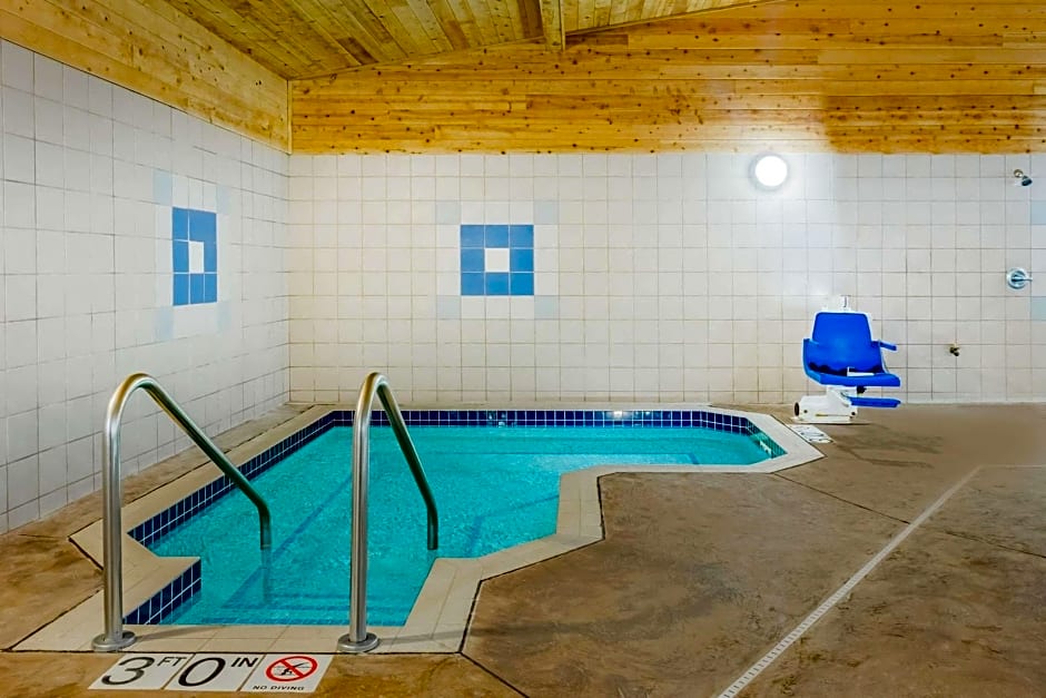 Super 8 by Wyndham Monroe WI