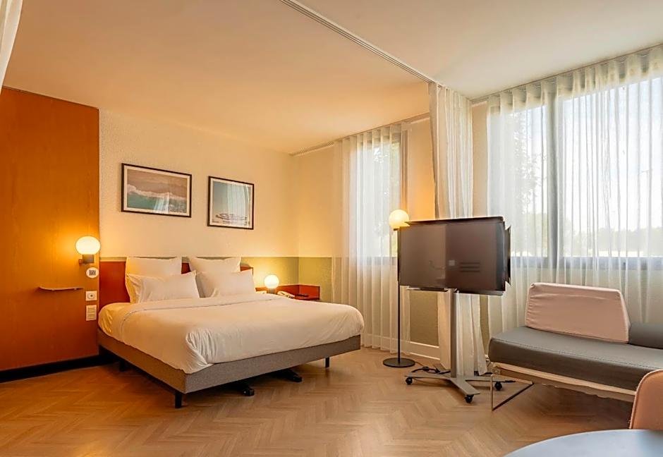 B&B HOTEL Calais Terminal Cite Europe 4 etoiles