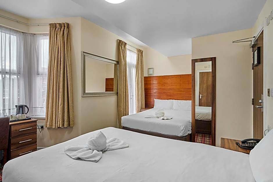 Lucky 8 Hotel