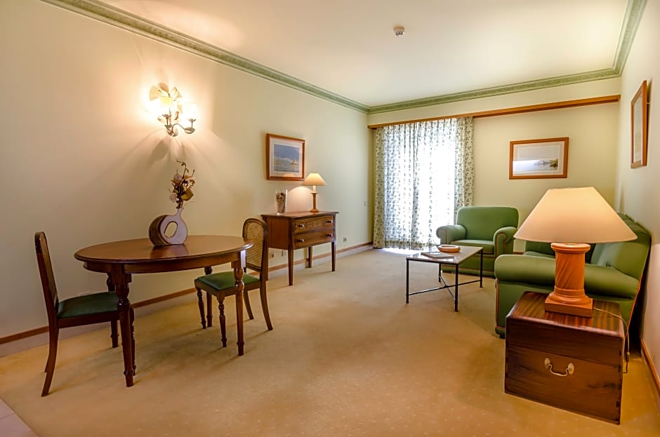 Photo 1 of 3 of Suite