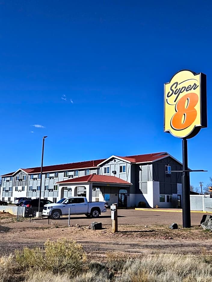 Super 8 by Wyndham Holbrook