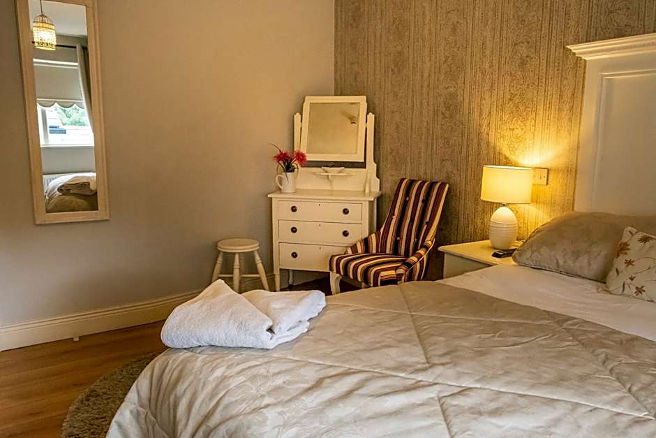 Photo 1 of 4 of Double Room