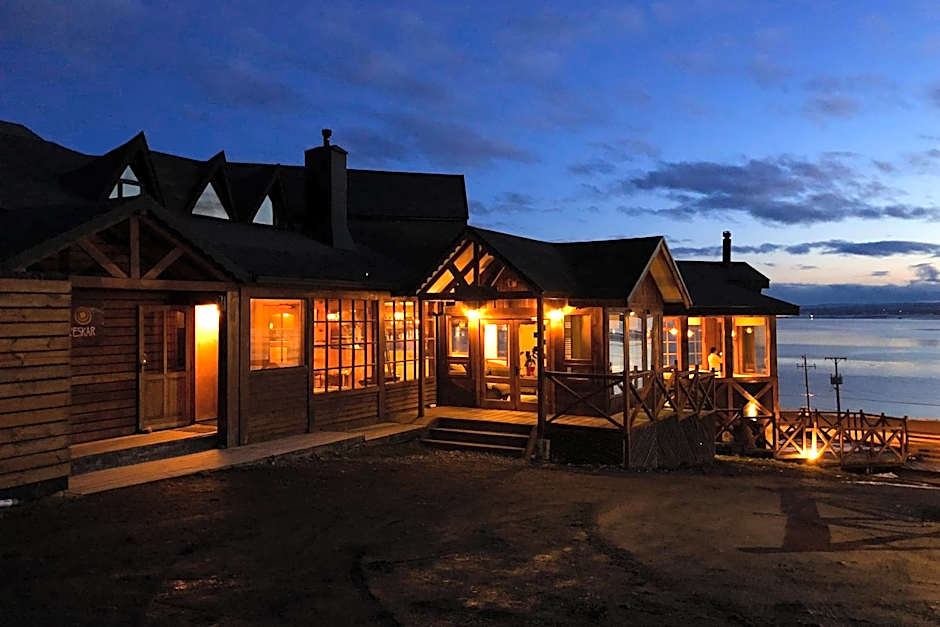 Weskar Lodge
