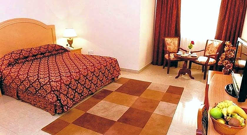 Safeer Hotel Suites
