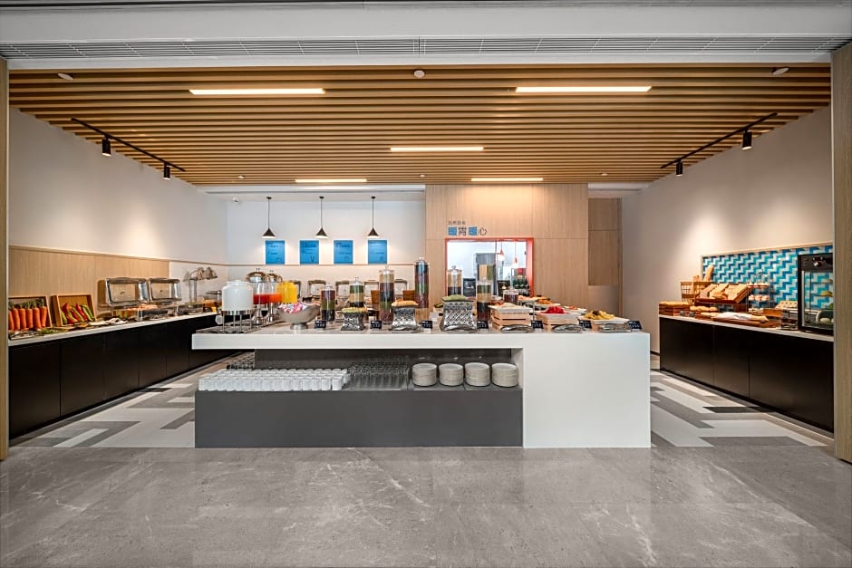 Holiday Inn Express Rongcheng Science and Technolo By IHG