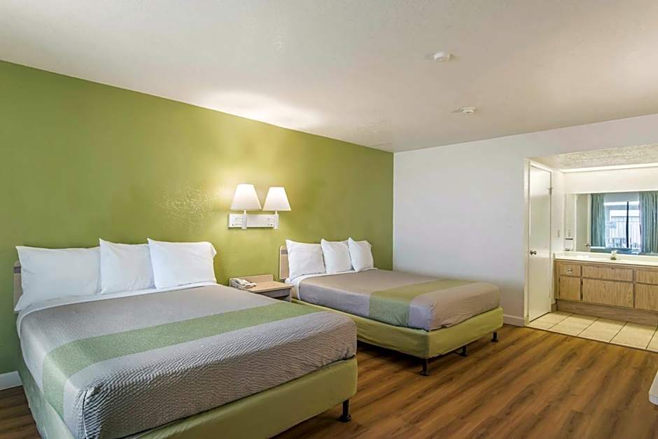 Motel 6 Hemet