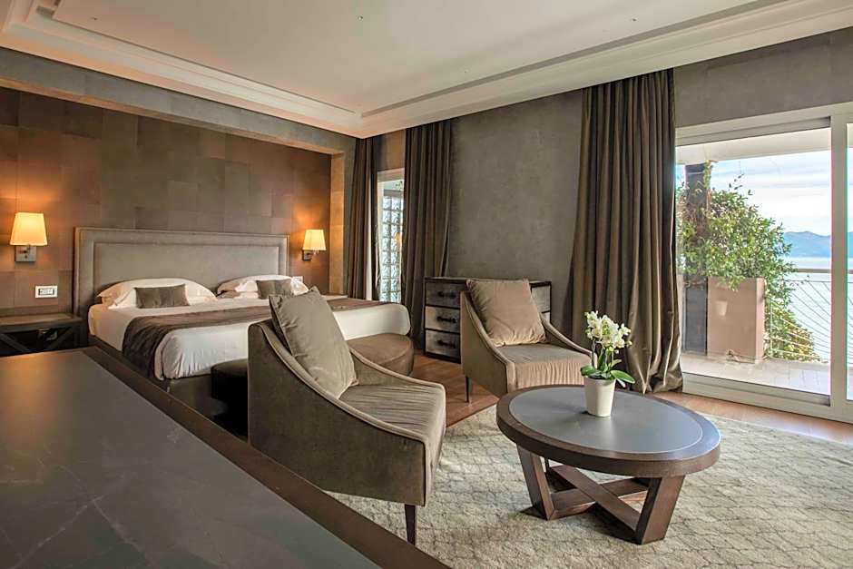 Photo 1 of 10 of Suite, Lake View