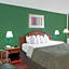 Howard Johnson by Wyndham Ft. Myers FL