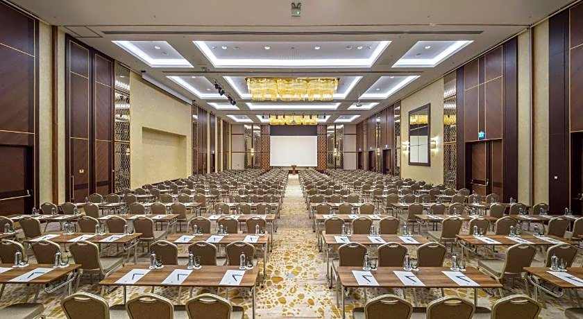 DoubleTree By Hilton Antalya City Centre