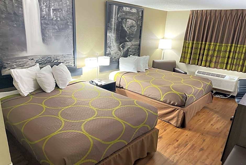 Foto 1 dari 14 — 2 Double Beds