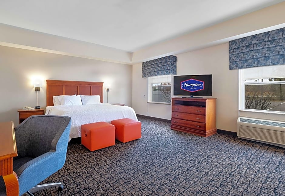Photo 1 of 12 of 1 King Bed, Hearing/Mobility Accessible, Roll in Shower