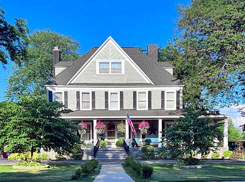 Niagara River Estate