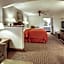 Quality Inn & Suites Clinton - Jackson West