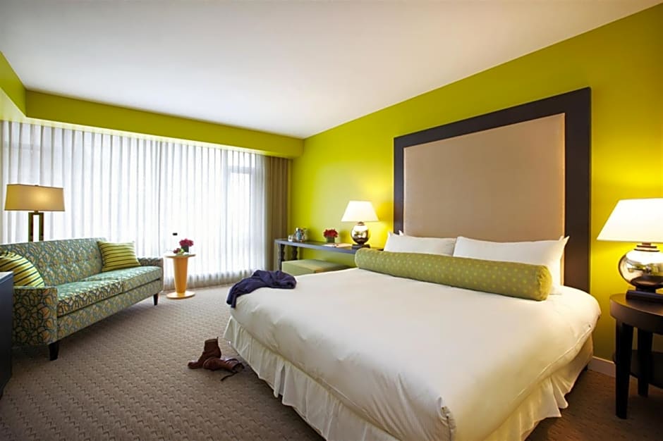 Opus Vancouver
