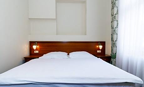 Double or Twin Room in Bella Building