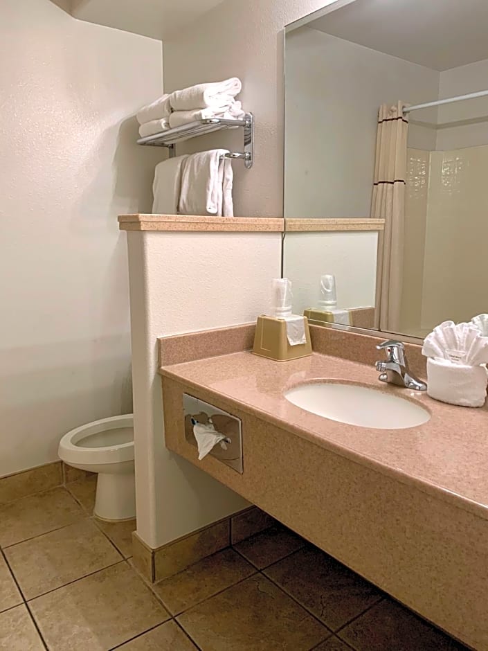 St. George Inn and Suites