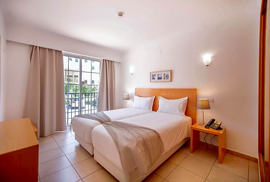 Aquamar Albufeira Aparthotel