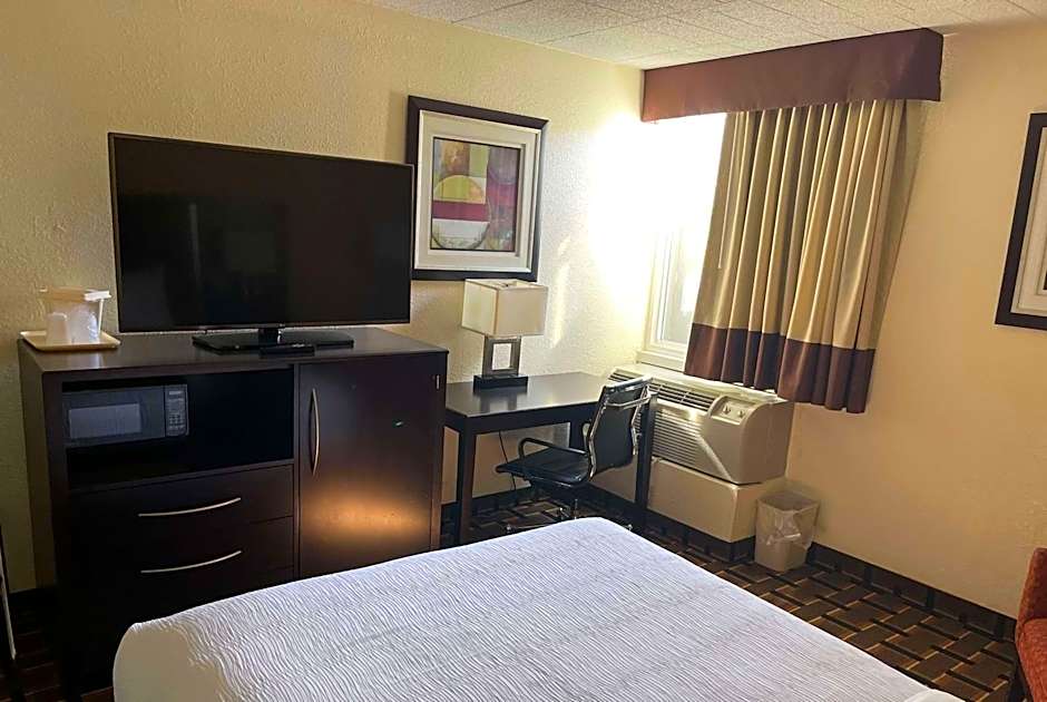 Baymont by Wyndham Scranton Dunmore