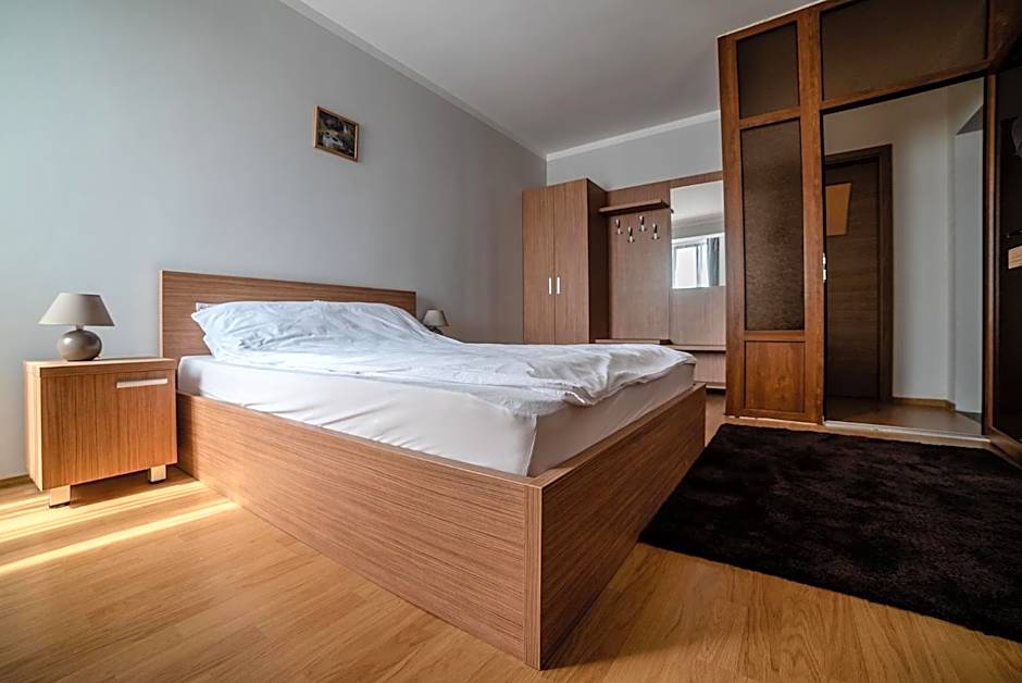 Elis Residence