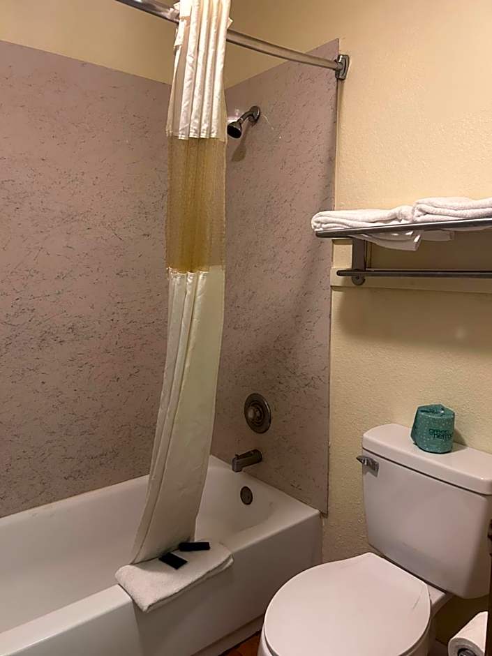 Americas Best Value Inn Dayton