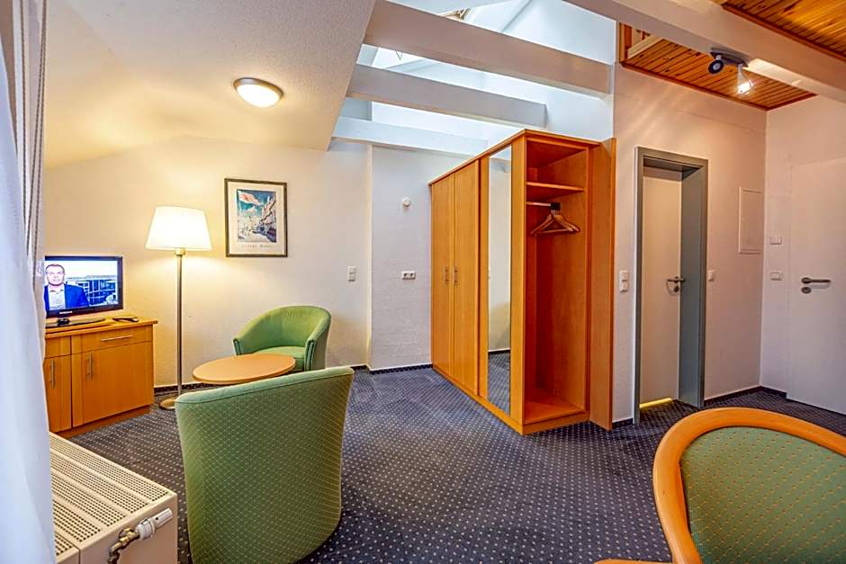 Hotel Rostock West im "Kritzmow Park"