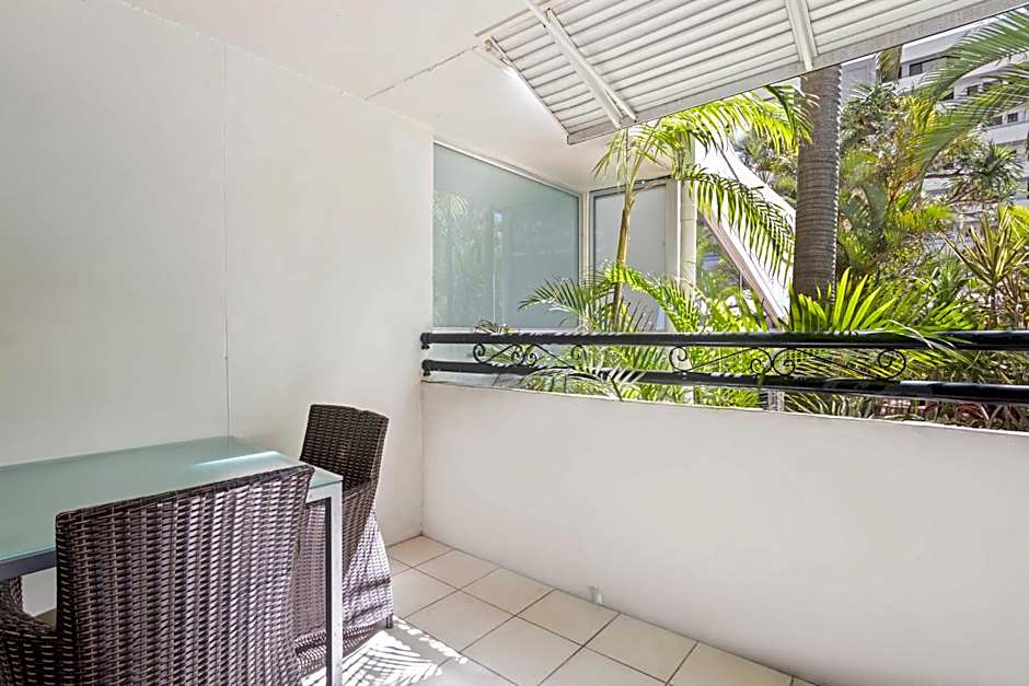 Hi Ho Beach Apartments on Broadbeach