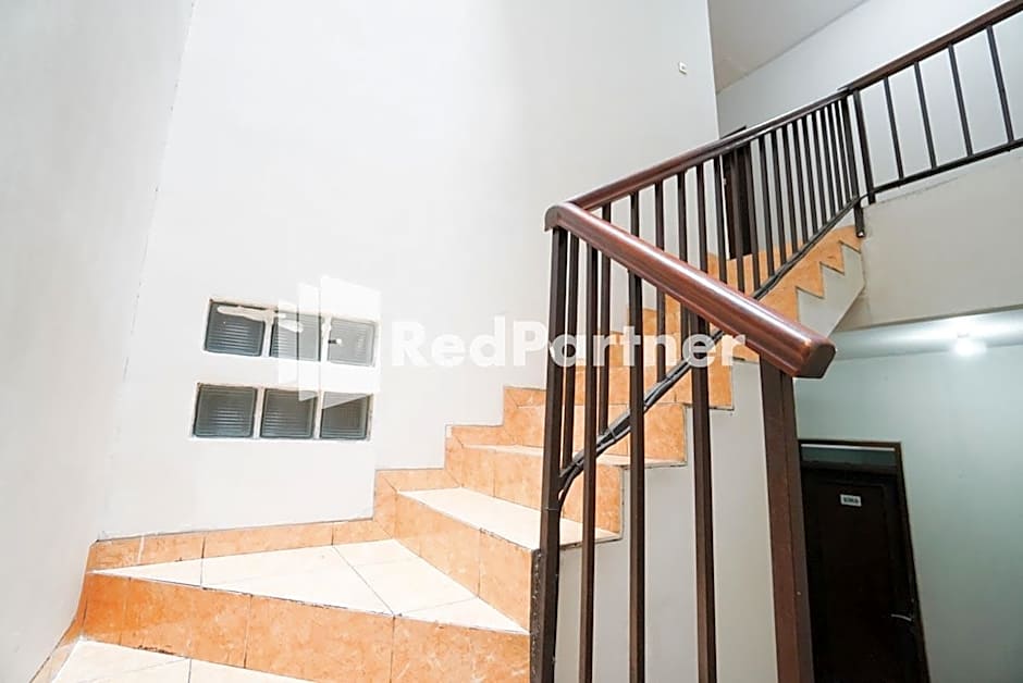 Bright Residence near ITC Mangga Dua Mitra RedDoorz