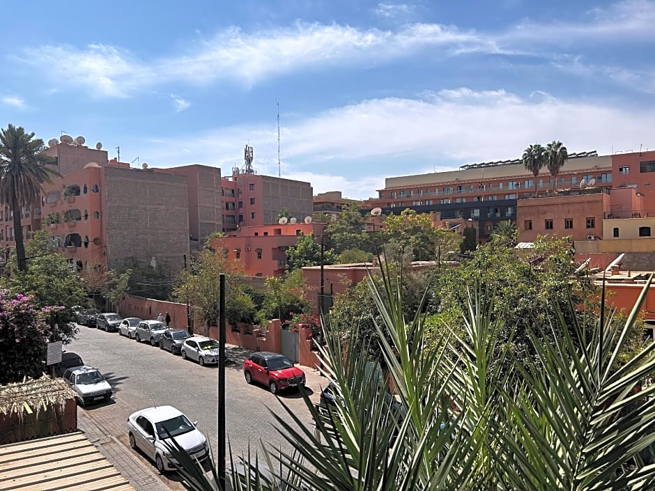 Hote les trois palmiers