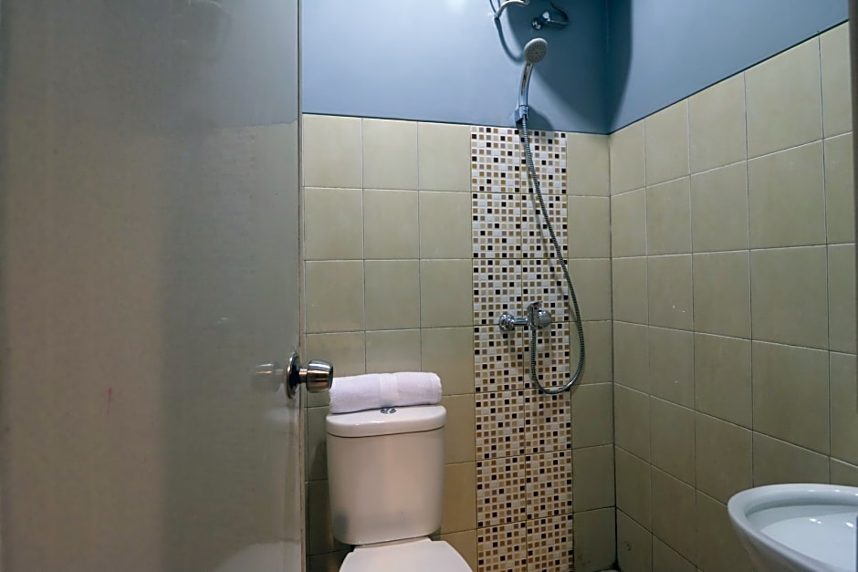 One 2 Residence near Slipi Jaya Mall Mitra RedDoorz