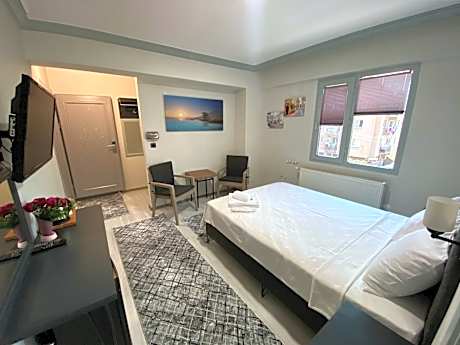 Triple Room with City View