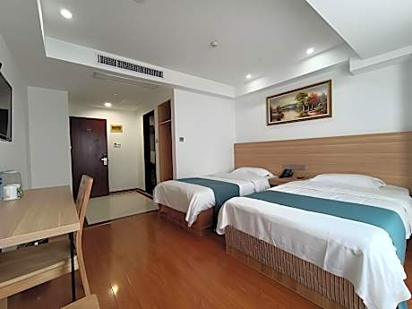 Twin Room with View