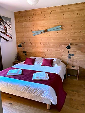 Apartment with Mountain View