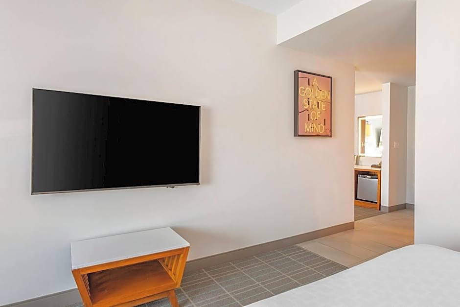 Cambria Hotel LAX