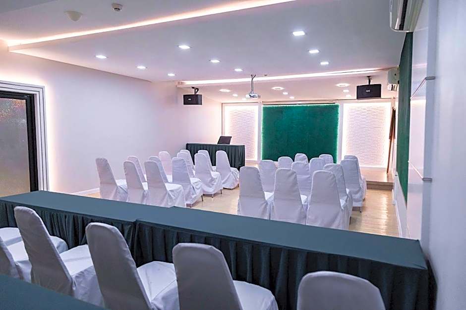 The One Hotel Surat