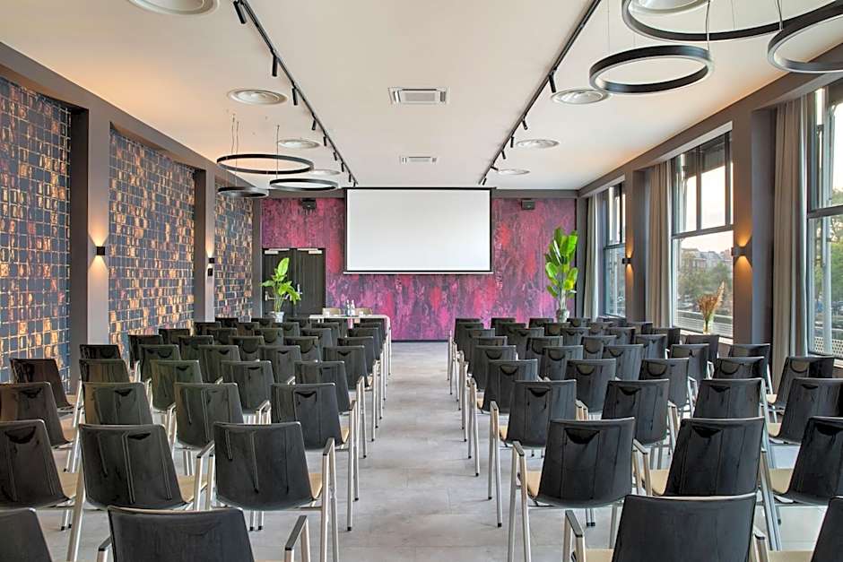 Apollo Hotel Amsterdam, a Tribute Portfolio Hotel