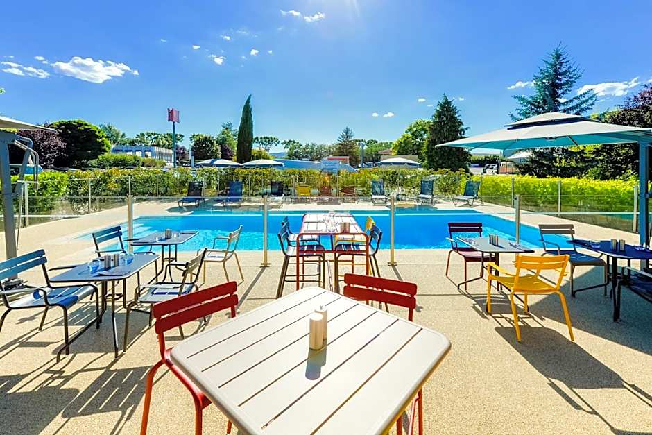 Ibis Roanne Le Coteau Hotel Restaurant