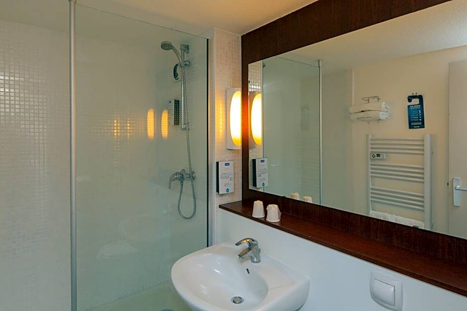 Hotel Campanile Chantilly Sud - Luzarches