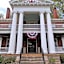 South Broadway Manor B&B - Near Fallingwater, Ohiopyle State Park, Hiking & Biking trails GAP