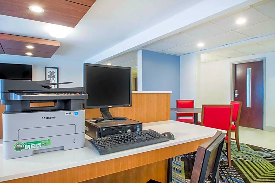 Holiday Inn Express & Suites Albany Airport - Wolf Road By IHG