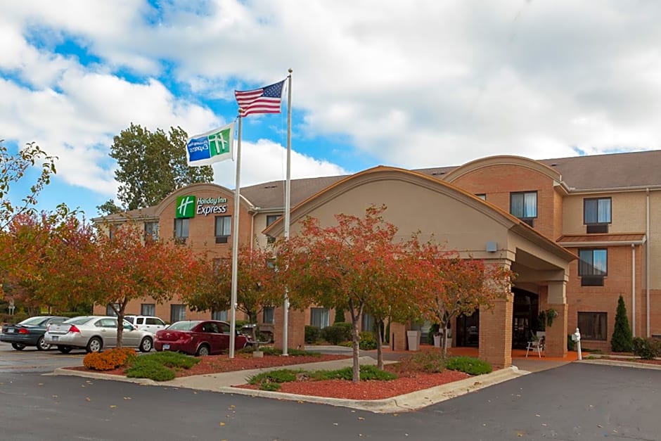 Holiday Inn Express Hotel & Suites Canton