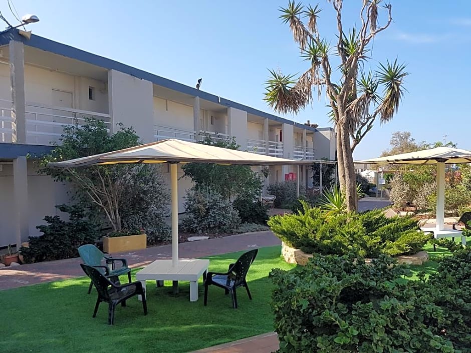 Q Village Hotel - Poleg Beach