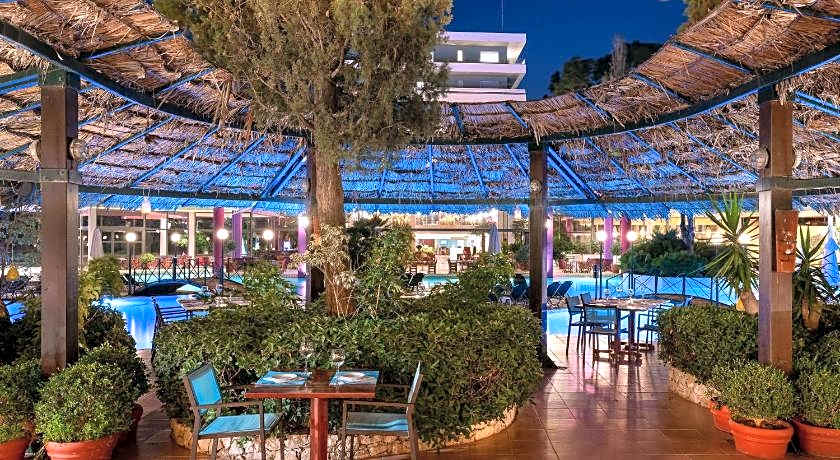Dionysos Hotel