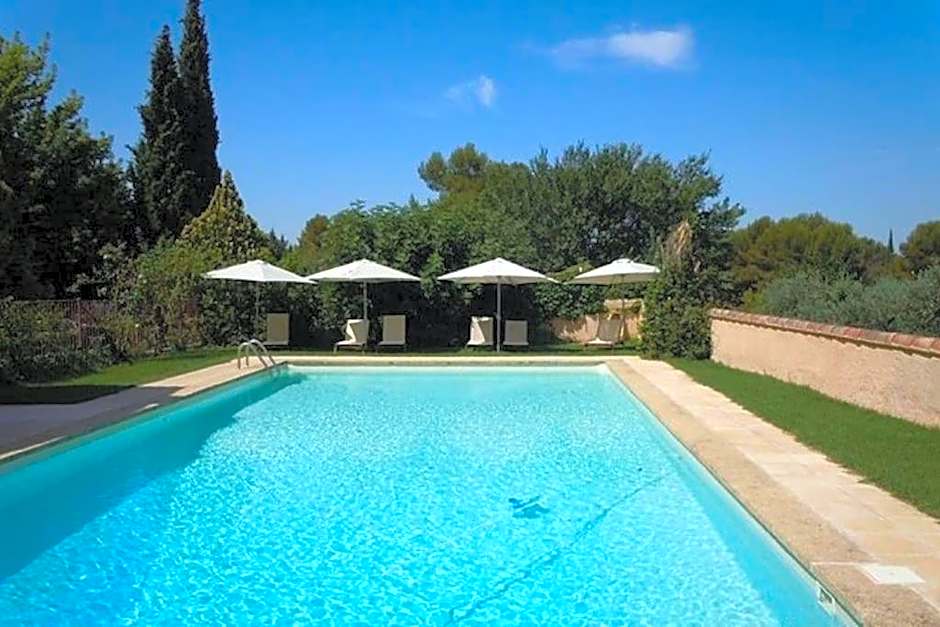 Agréable maison de 65 m2 avec grande piscine