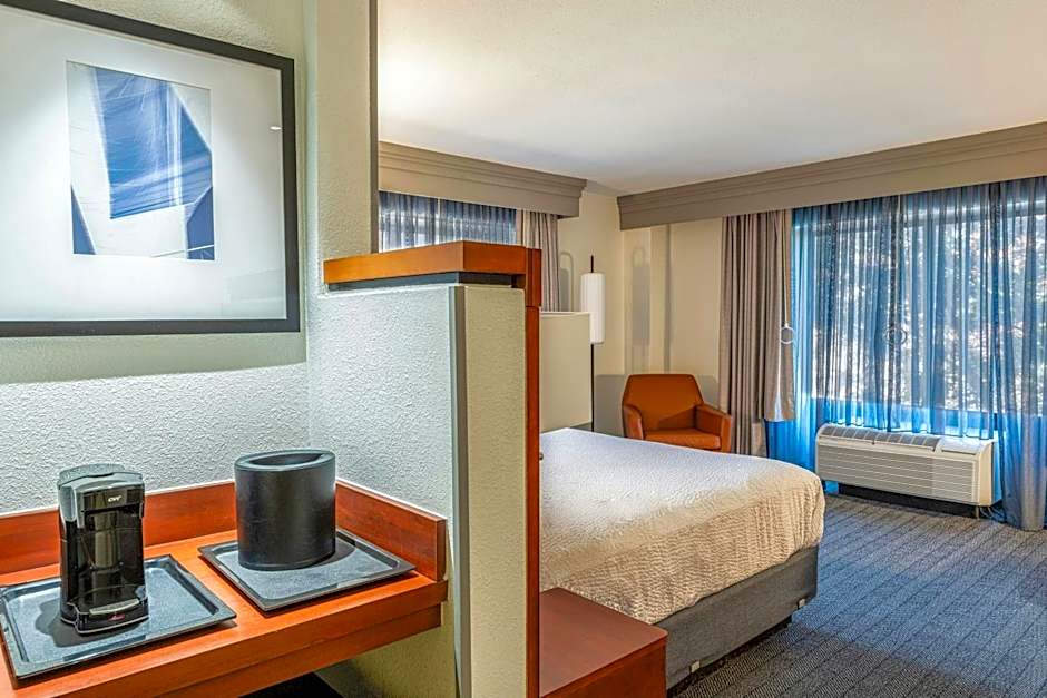 Courtyard by Marriott Wichita at Old Town