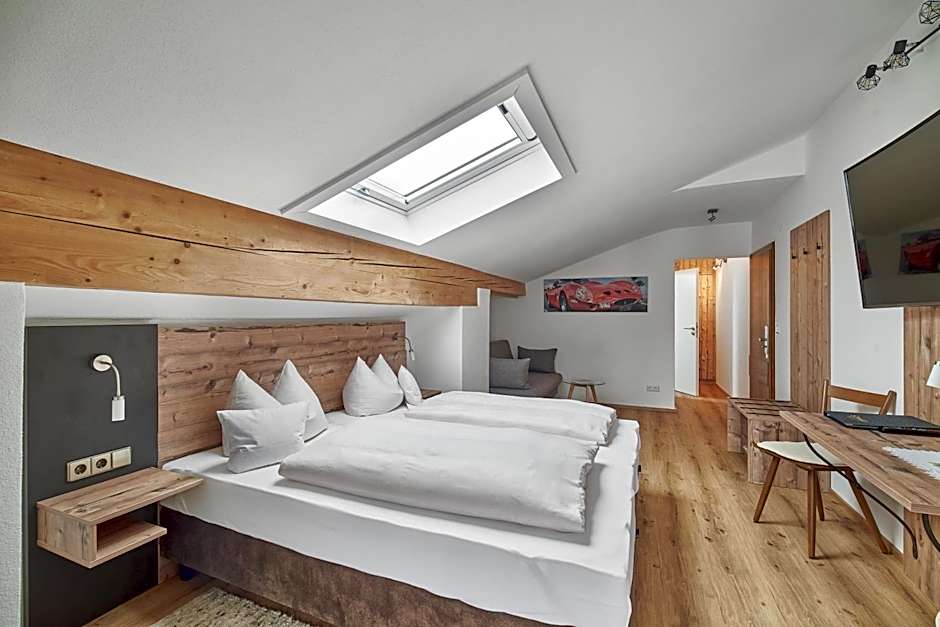 Aktivhotel & Gasthof Schmelz Ihr familienfreundliches Urlaubs Hotel mit Wellness Hallenbad, Alpensauna neu ab Februar 2026 Chiemgau Karte