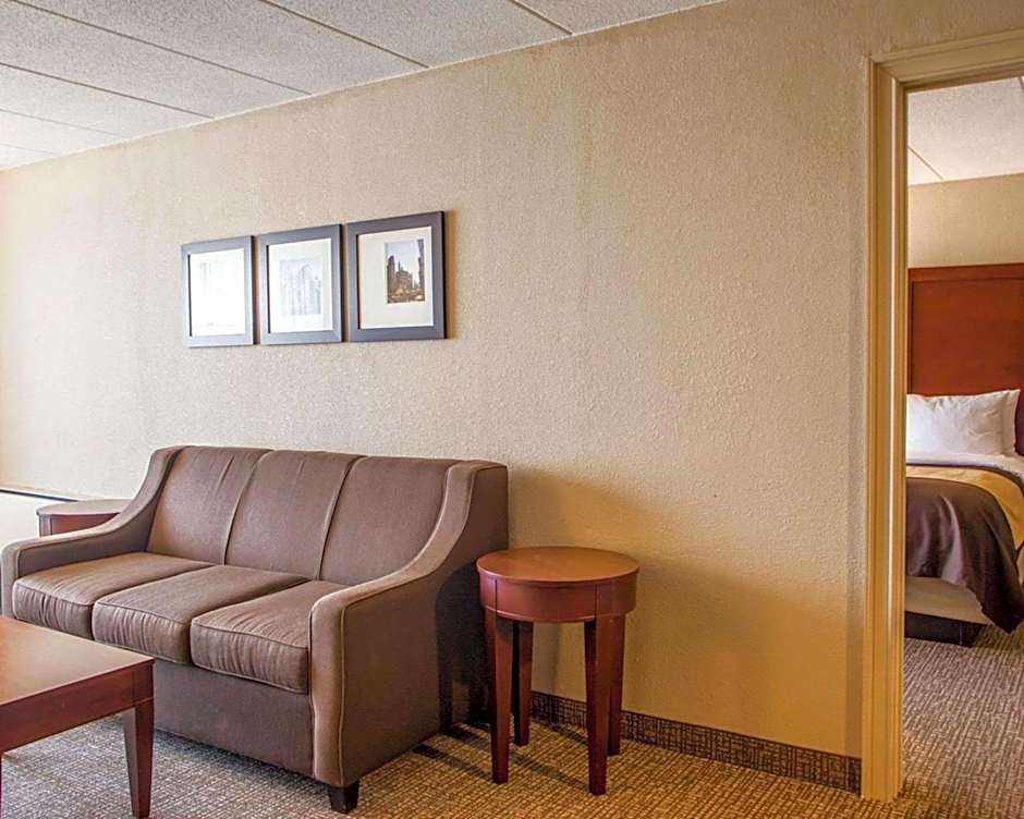 Quality Inn & Suites Orland Park - Chicago