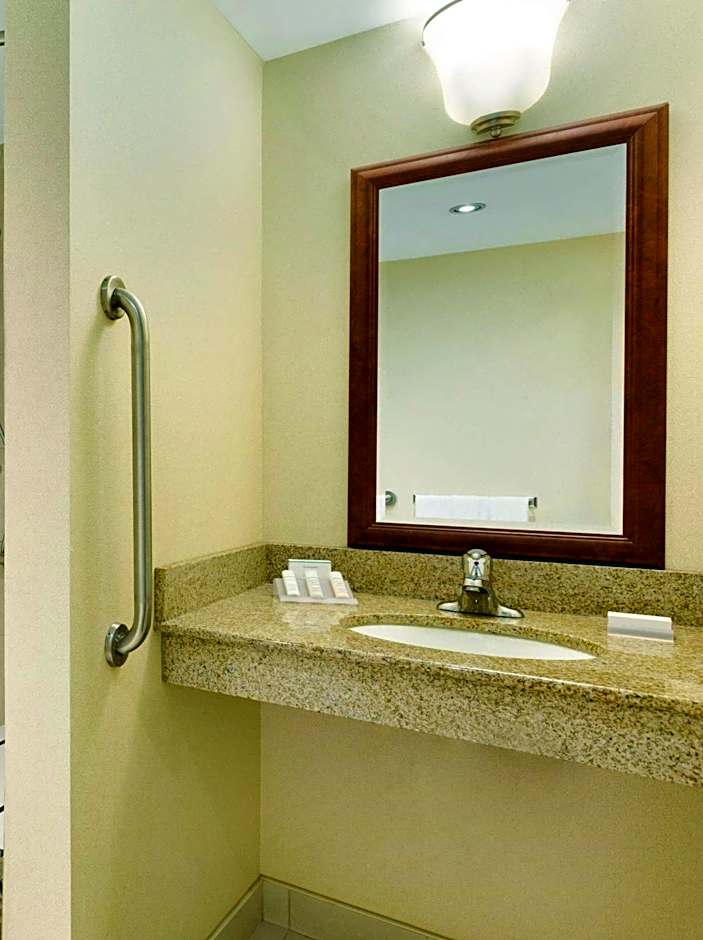 Hilton Garden Inn Niagara-On-The-Lake