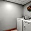 Super 8 by Wyndham Osseo WI