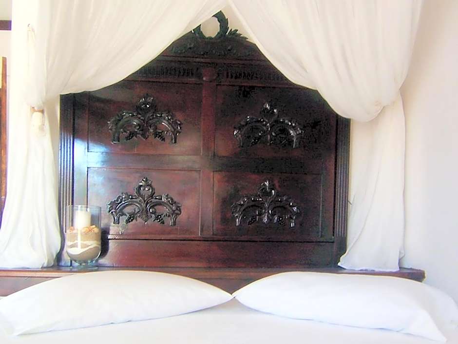 Porto Scoutari Romantic Hotel